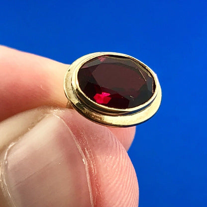 Estate 10K Yellow Gold Oval Garnet January Anniversary Occasion Stud Earrings