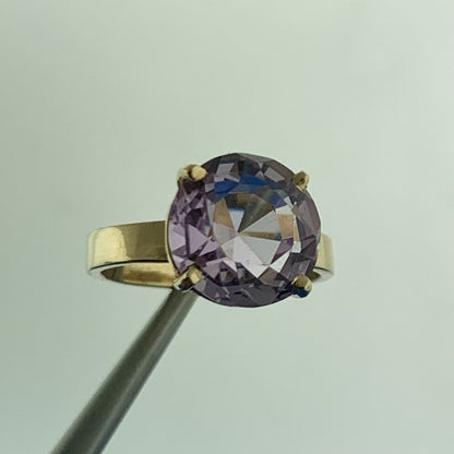 Gorgeous 14k Yellow Gold Round Cut Purple Amethyst Solitaire Ring Size 4.75