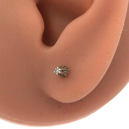 ]14K White Gold Round Diamond Flower Buttercup Starter Stud Earrings