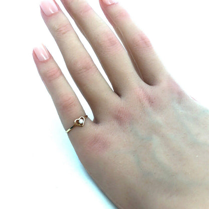 Estate 14K Yellow Gold Round White Tourmaline Solitaire Heart Love Promise Ring