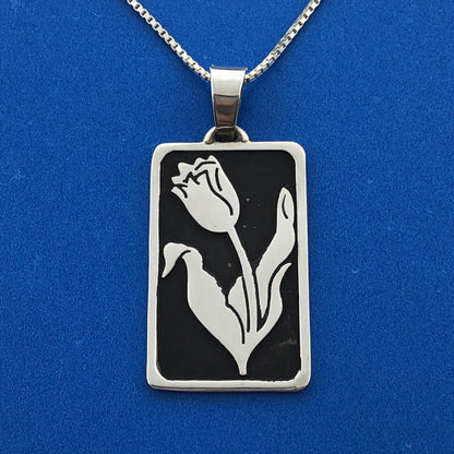 Contemporary Designer Lety G 925 Sterling Silver Flower Earrings Necklace Set