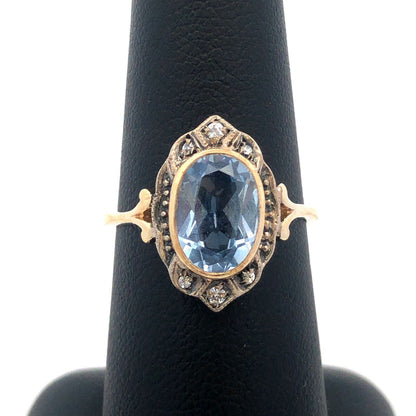 Vintage 925 Sterling Silver Gold Vermeil Oval Blue Cubic Zirconia Accented Ring
