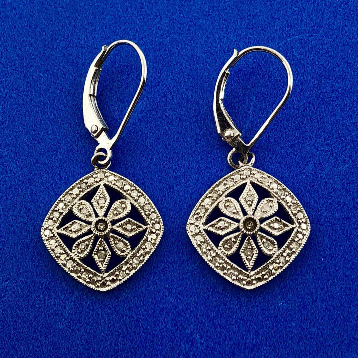 Designer Sterling Silver 925 Diamond Snowflake Flower Cluster Dangle Earrings