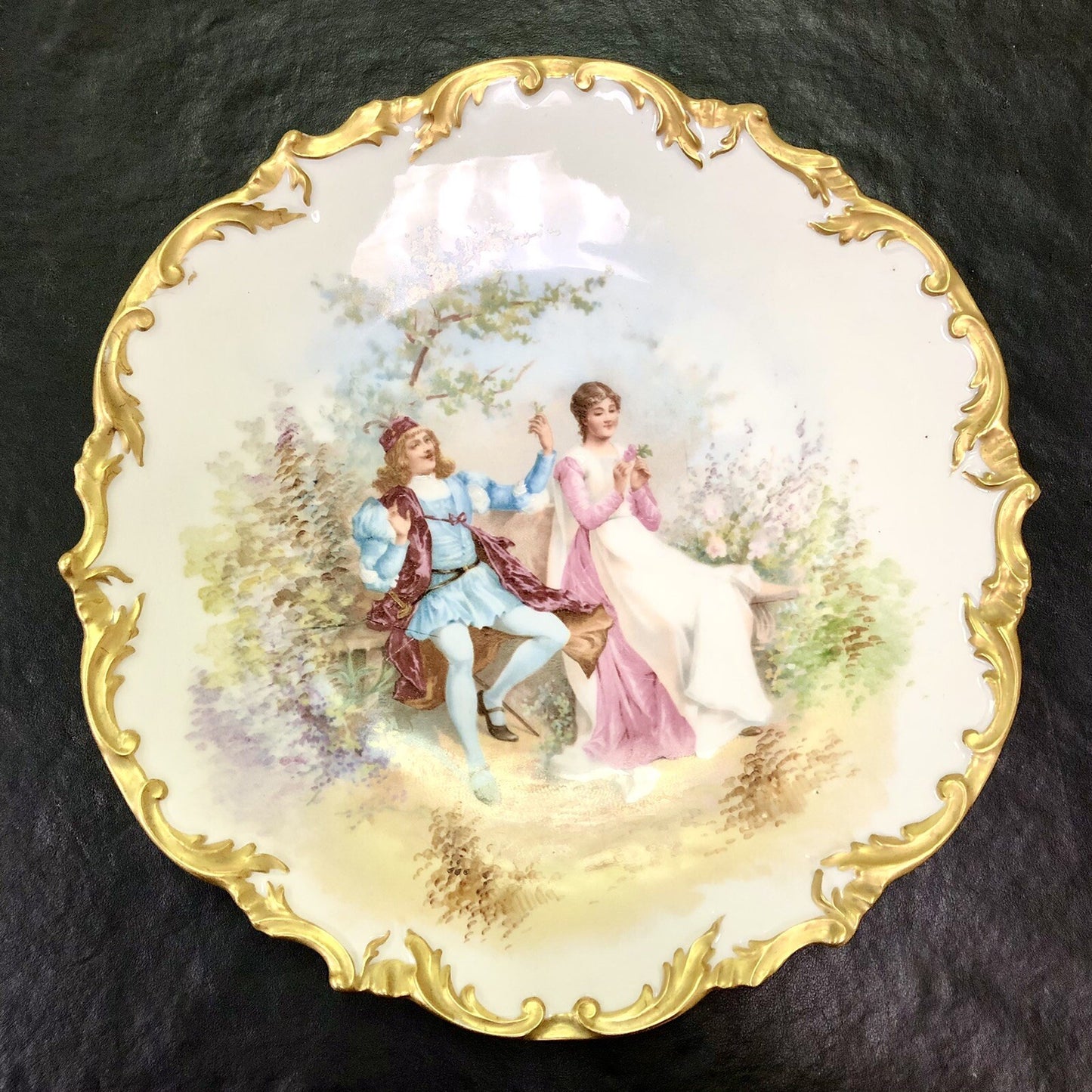 Wm Guerin & Co Limoges France Painted Courtship Gold Dinner Plate 11.5"