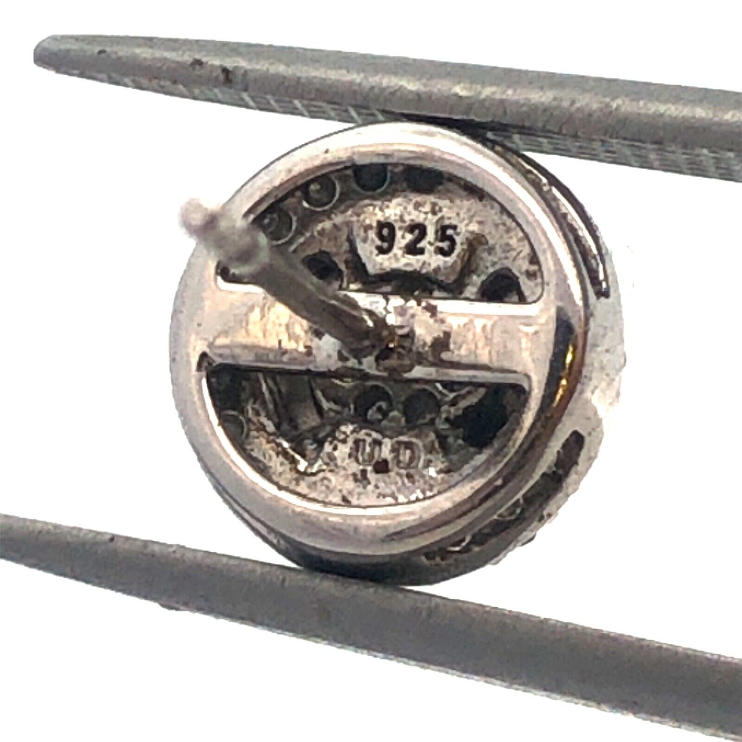 Designer UD 925 Sterling Silver Round Diamond Textured Stud Earrings