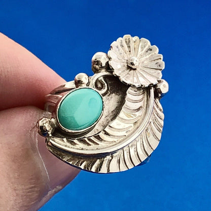 Native American Artisan Signed DG 925 Sterling Silver Turquoise Feather Ring