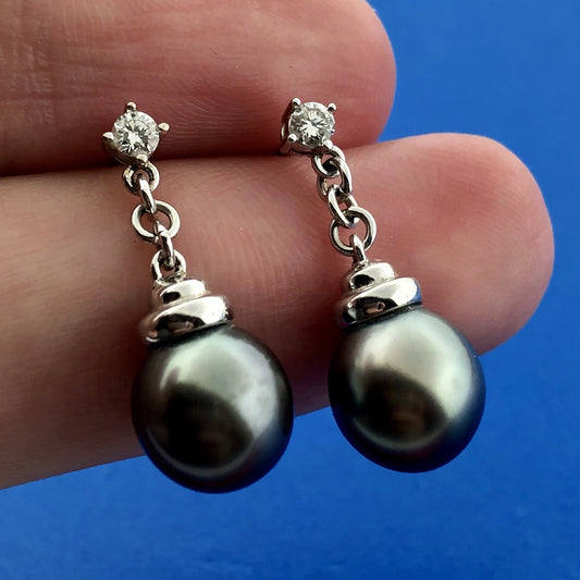 Stunning 14K White Gold Black Pearl Diamond Dangle Drop Earrings