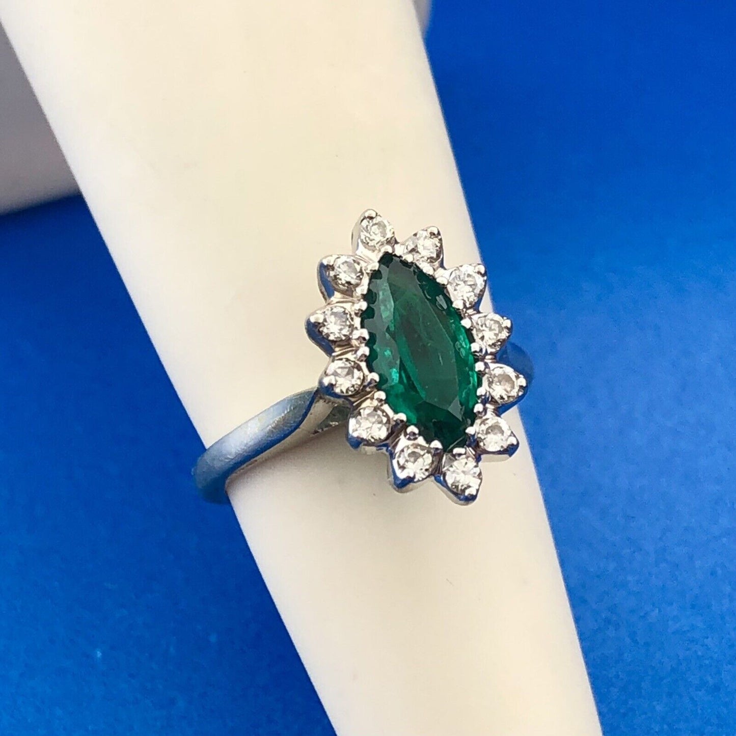 Gorgeous 14k White Gold Marquise Cut Emerald Diamond Accent Ring Size 2.75