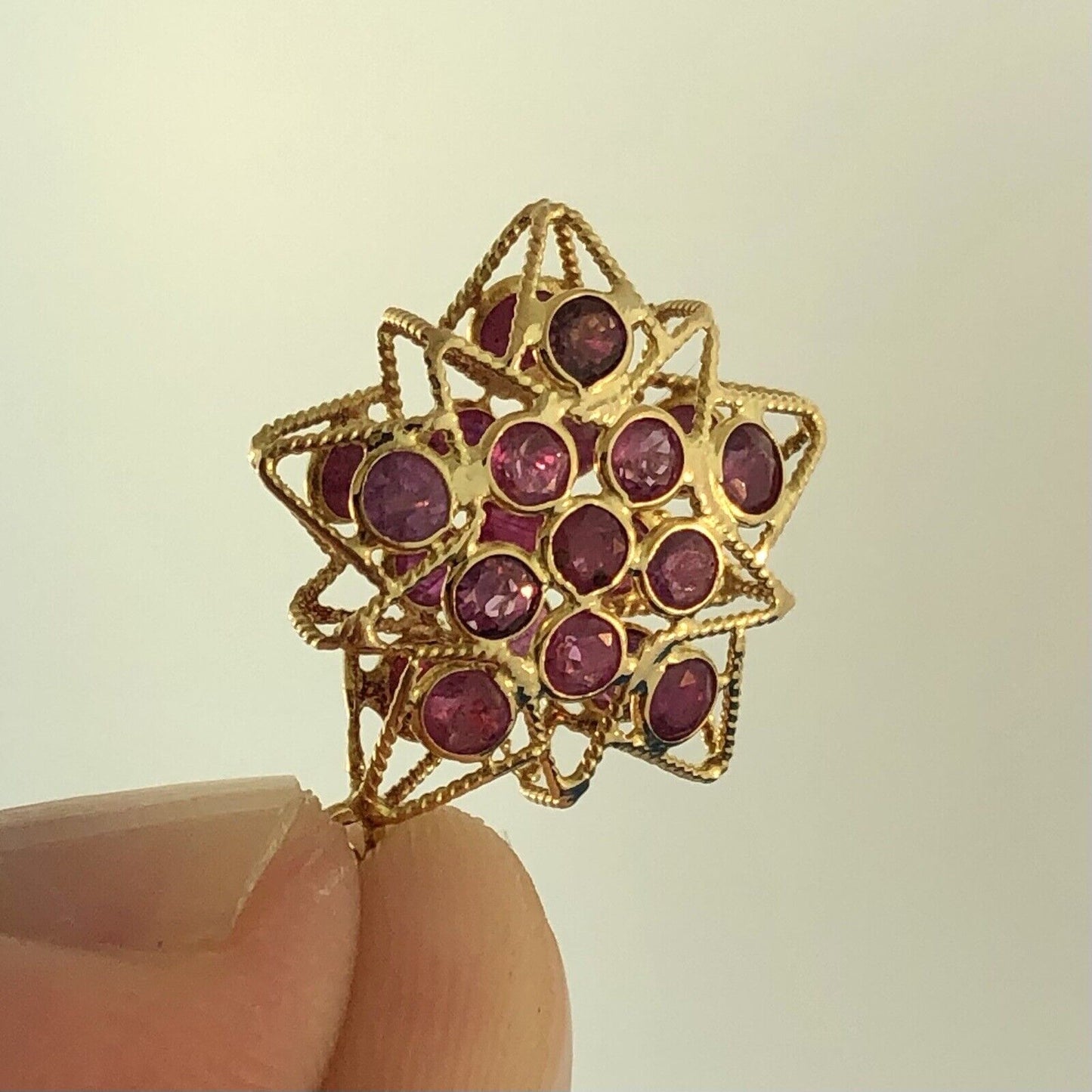 18K Yellow Gold Ruby Cluster Starburst Snowflake Flower July Charm Pendant