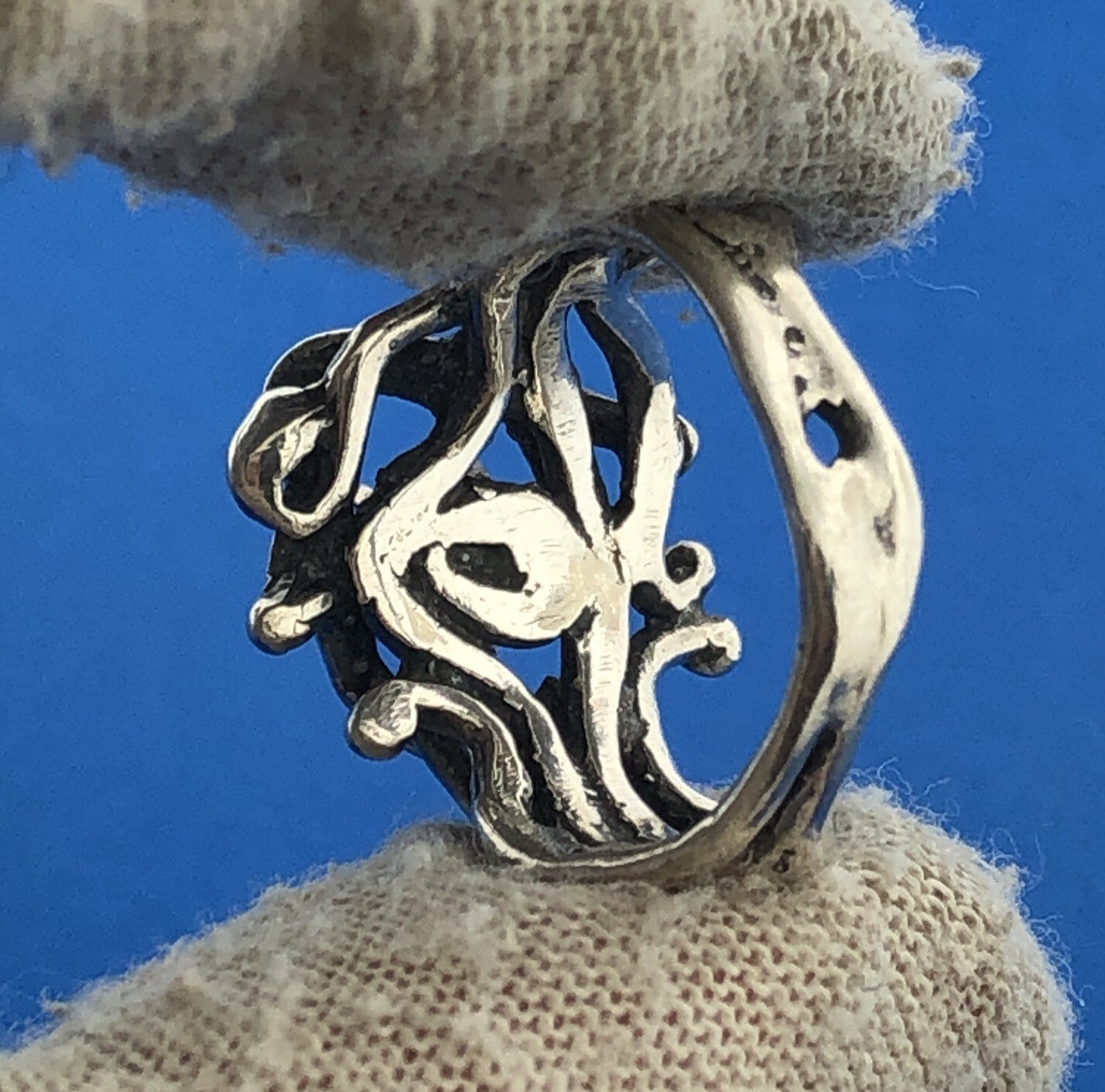 Modernist Artisan 925 Sterling Silver Pearl Free Form Open Work Ring
