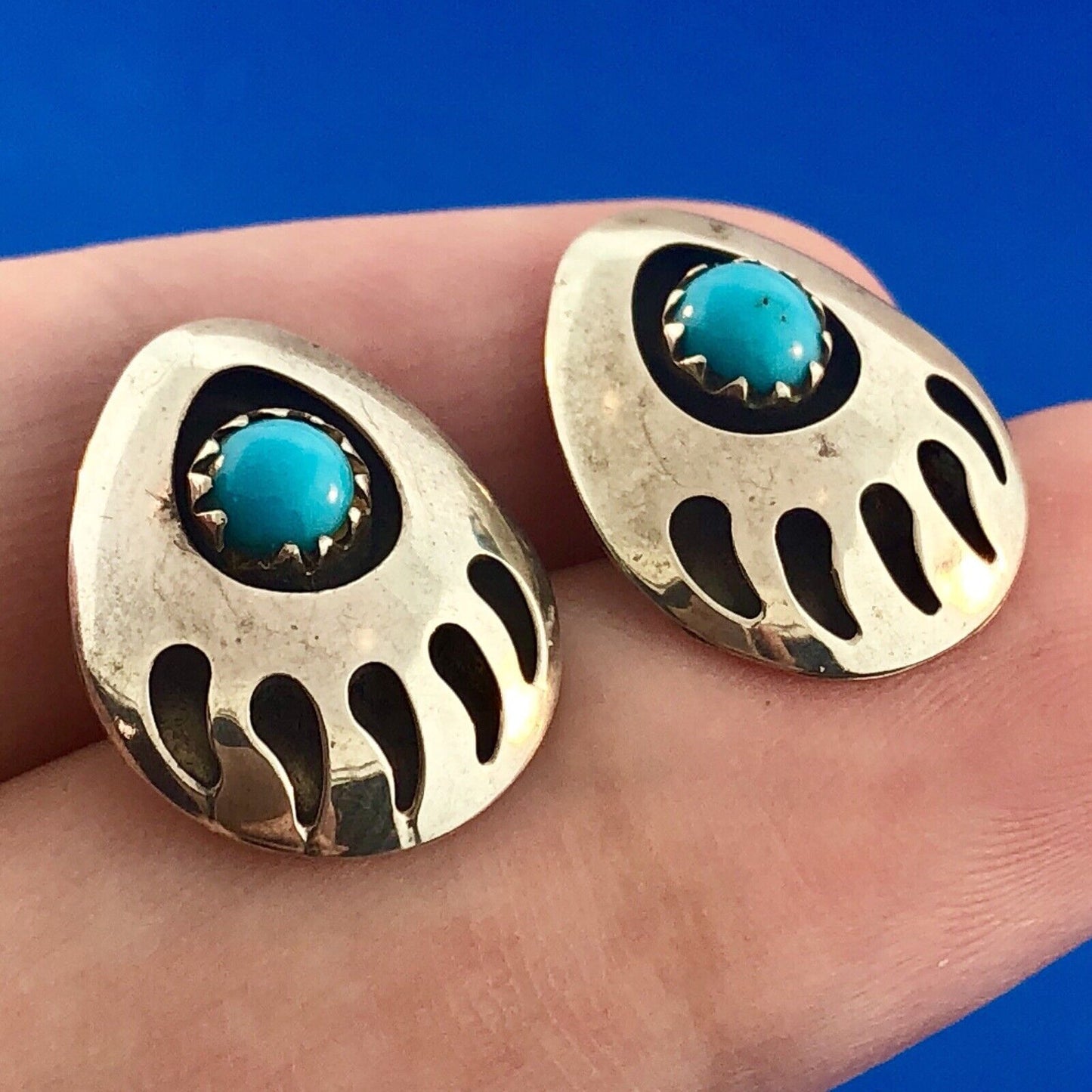 Native American Artisan DF 925 Sterling Silver Turquoise Bear Paw Claw Earrings