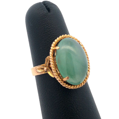 Vintage 18K Yellow Gold Natural Oval Green Jadeite Jade Ring Size 5.25