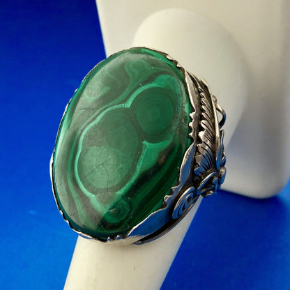 Vintage Native American Artisan 925 Sterling Silver Malachite Statement Ring