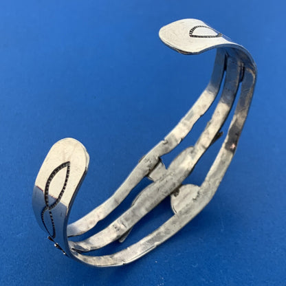 Stunning Sterling Silver 925 Turquoise Bead Native American Open Cuff Bracelet