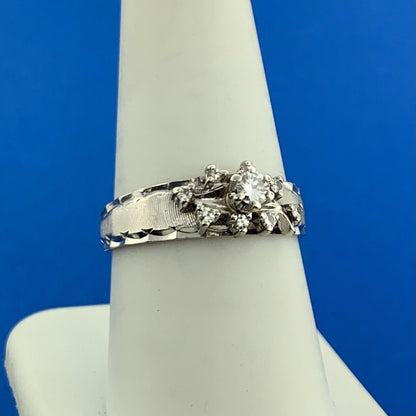 Vintage 14K White Gold Diamond Solitaire W/Accents Engagement Ring