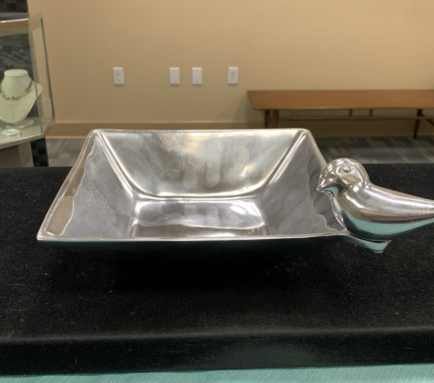 Aluminum High Polished Bird Perched On Lip Birdbath Square Serving Bowl Dish