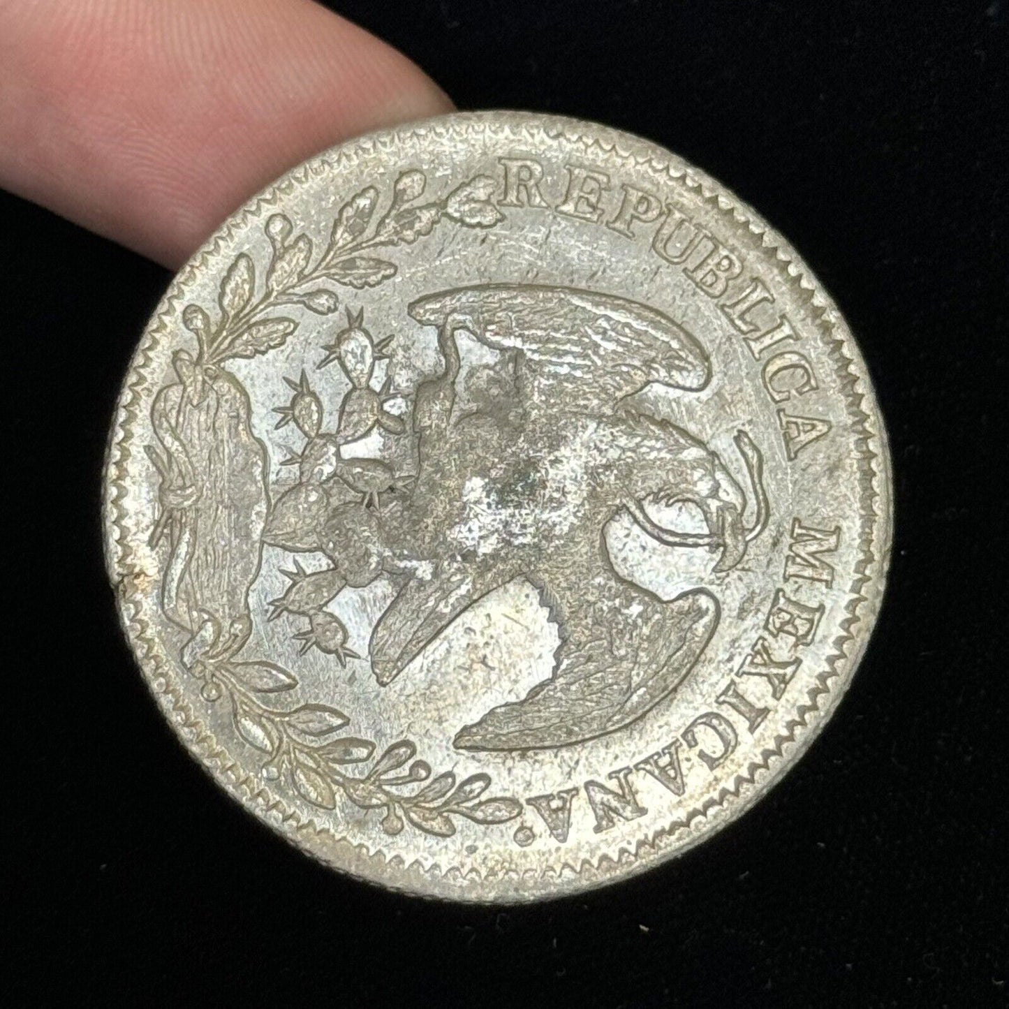 1835 Ga Guadalajara Mexico 8 Reales .903 Silver F.S. Cap & Rays Libertad Coin