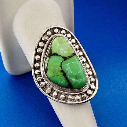 Lovely Sterling Silver 925 Triangular Cabochon Green Turquoise Ring Size 7.75