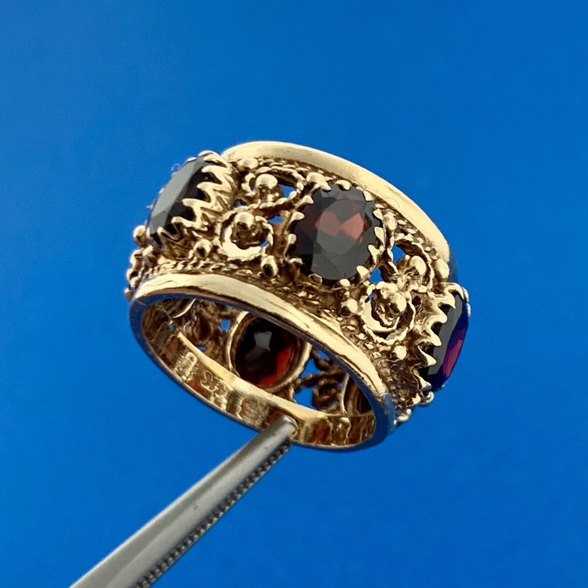 Gorgeous 14k Yellow Gold Oval Cut Red Garnet Openwork Statement Ring Size 7