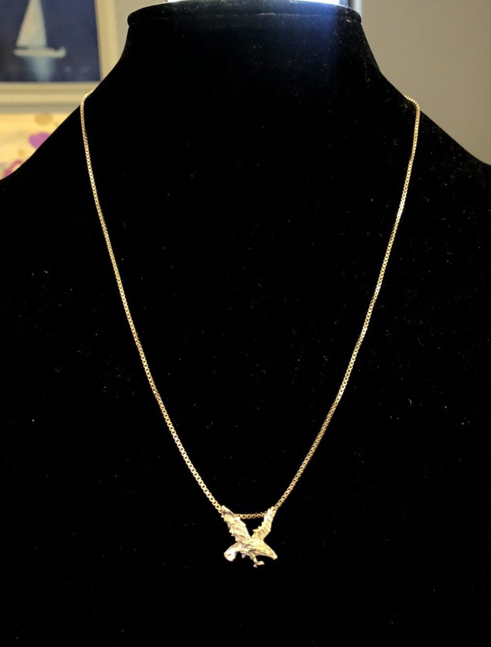 14K Yellow Gold Diamond Cut Flying Eagle Pendant Chain Necklace