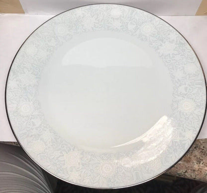 Retired Noritake Ravel Pattern White Flowers w/Blue Silver Trim Dinner Plate