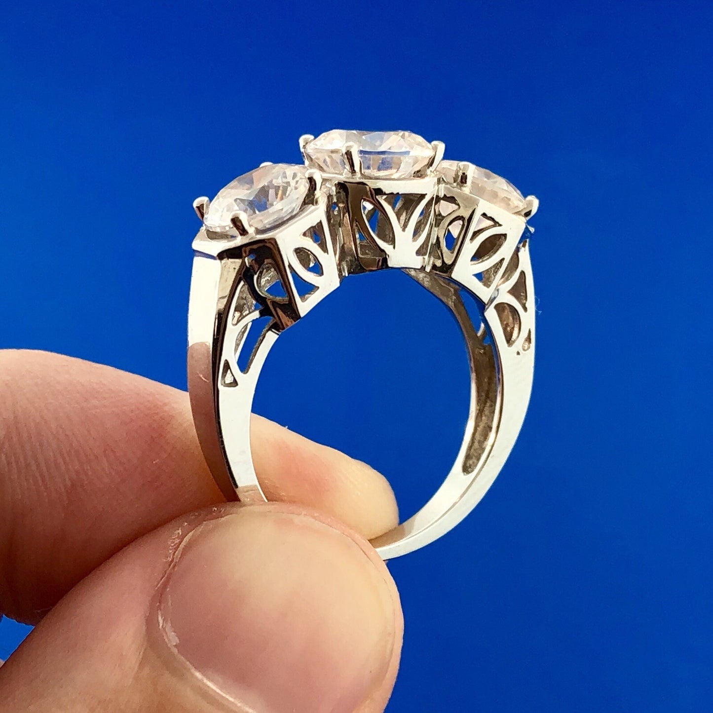 Designer 14k White Gold Ring with Three Round CZ Cubic Zirconia Size 5.25