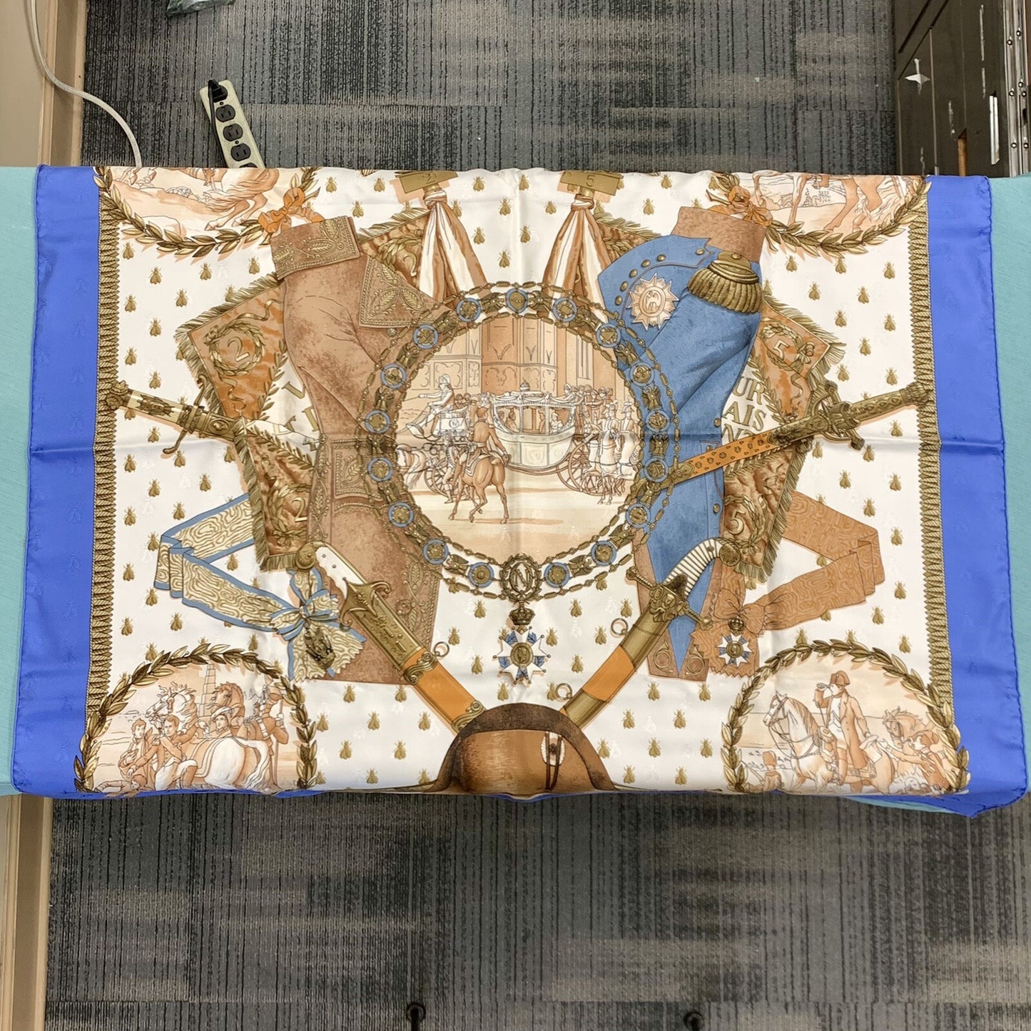Hermes Carre 90 100% Silk Twill Napoleon Periwinkle Insect Bee Neckerchief Scarf