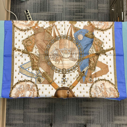 Hermes Carre 90 100% Silk Twill Napoleon Periwinkle Insect Bee Neckerchief Scarf