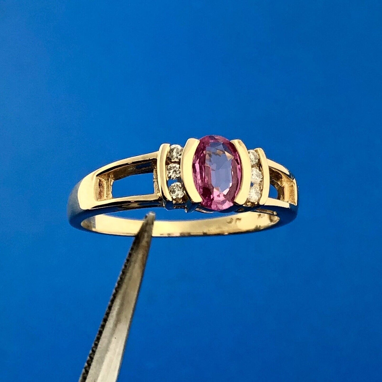 Vintage 10K Yellow Gold Oval Pink Sapphire Diamond Accent Cocktail Ring