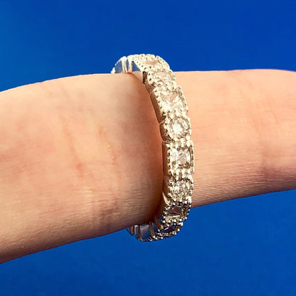 Gorgeous 925 Sterling Silver Cubic Zirconia CZ Infinity Anniversary Band Ring