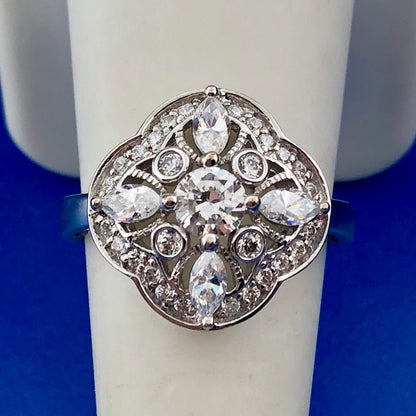 Stunning 14K White Gold Cubic Zirconia CZ Floral Cluster Engagement Dinner Ring