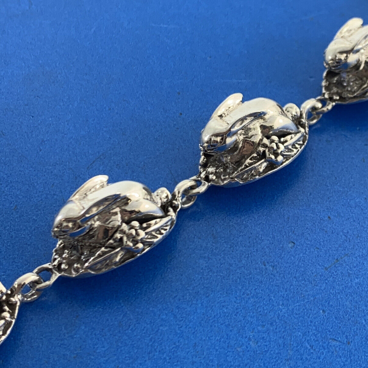 Vintage 925 Sterling Silver Rabbit In A Basket Peter Cottontail Toggle Bracelet