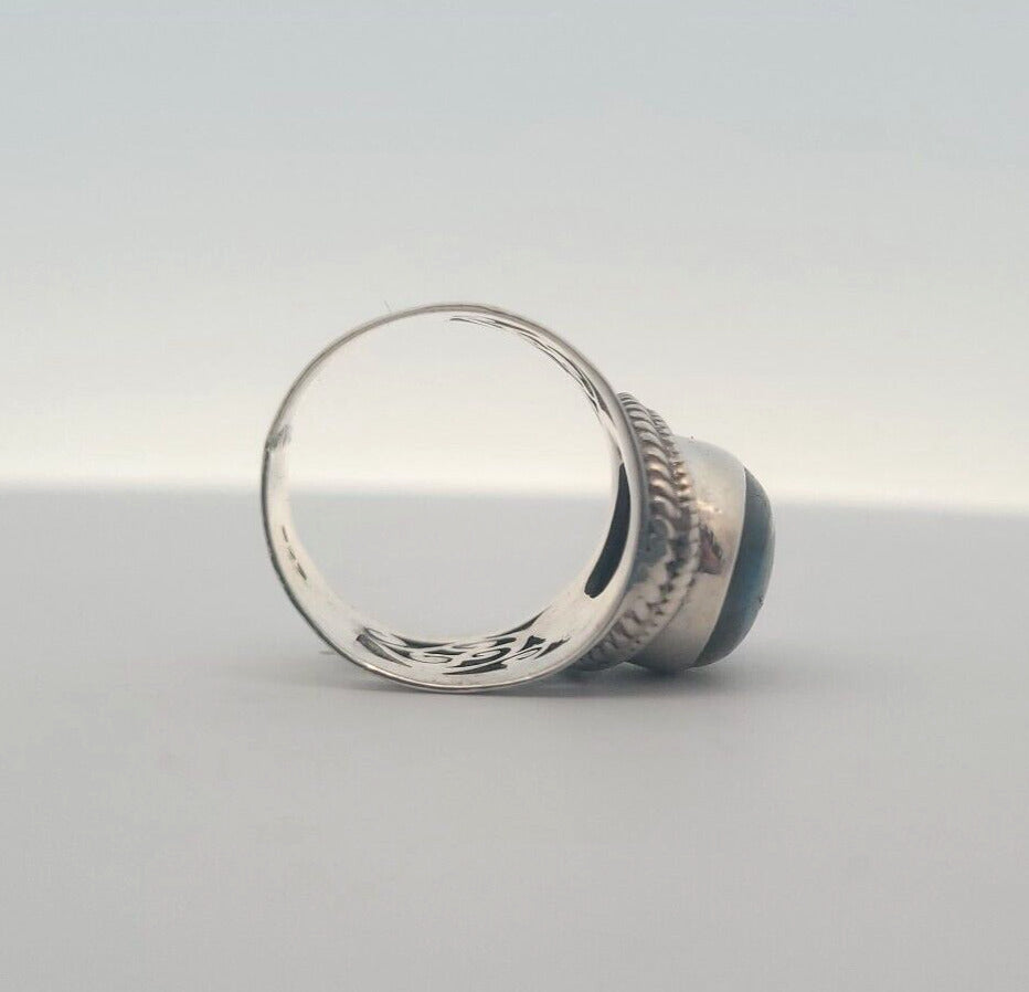925 Sterling Silver Oval Labradorite Cabochon Statement Open Scroll Ring