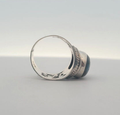 925 Sterling Silver Oval Labradorite Cabochon Statement Open Scroll Ring