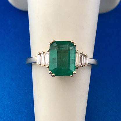 Designer 14K Yellow Gold Emerald Diamond Accent May Anniversary Occasion Ring