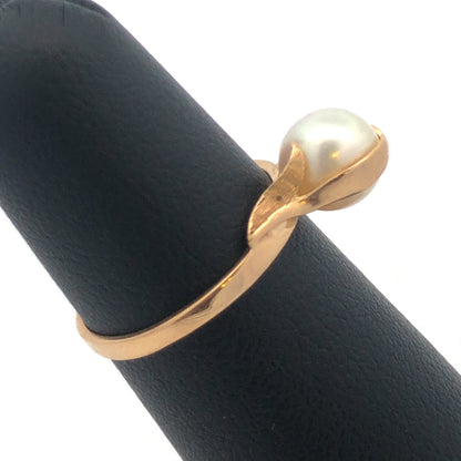 Vintage 14K Yellow Gold 7 MM Pearl Solitaire Modernist Flower Bud Cocktail Ring