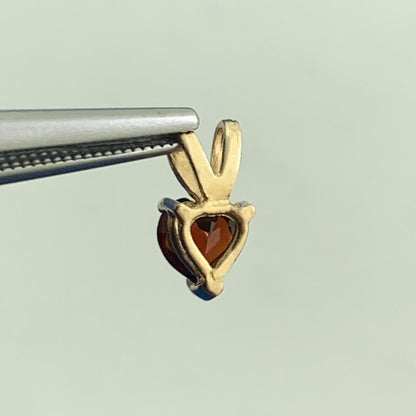 Estate 14K Yellow Gold Garnet Heart Petite Charm Pendant