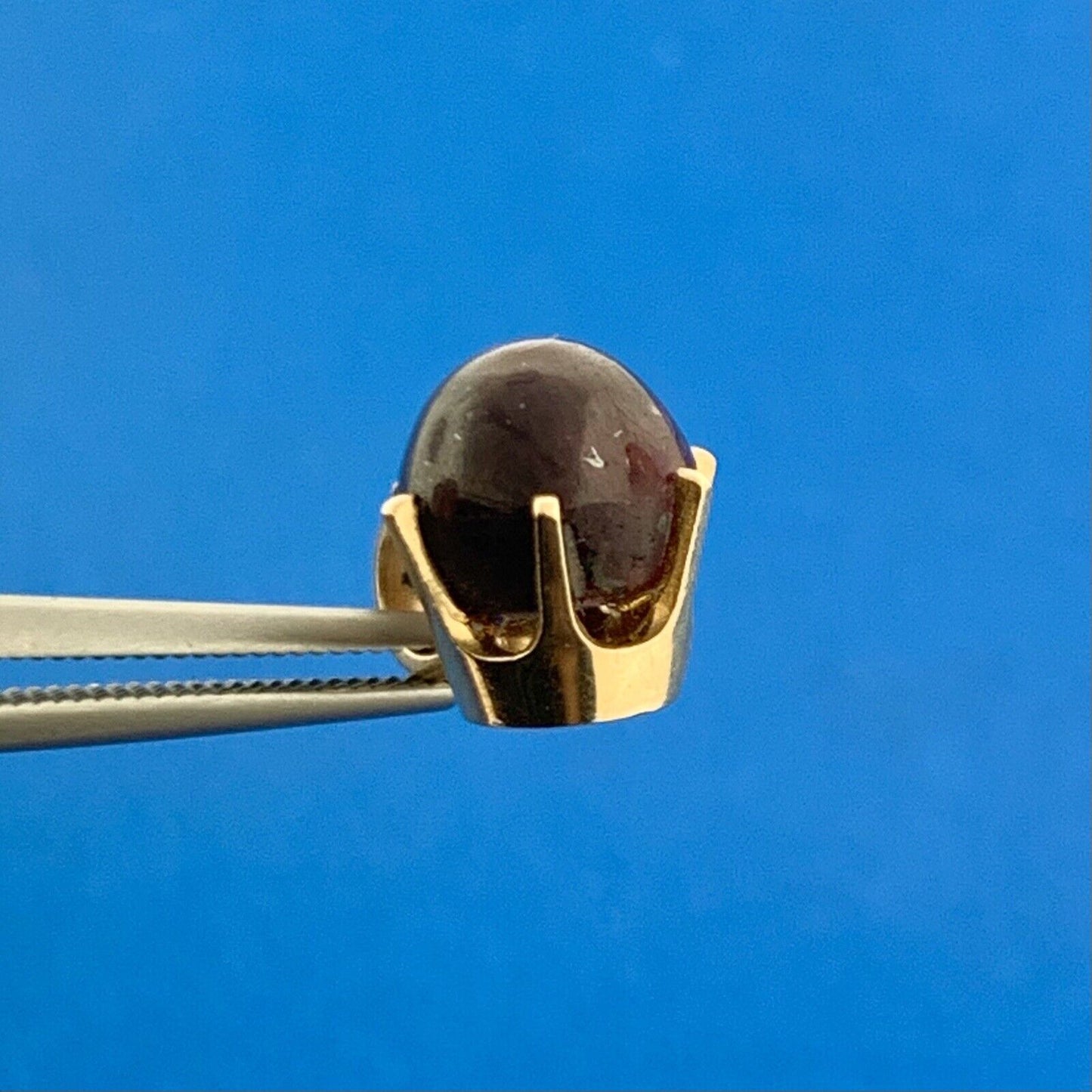 14K Yellow Gold Burgundy Purple Star Sapphire Solitaire Charm Pendant