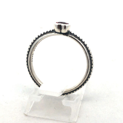 Authentic PANDORA Sterling Silver Red Cubic Zirconia One Heart 190896SGR Ring