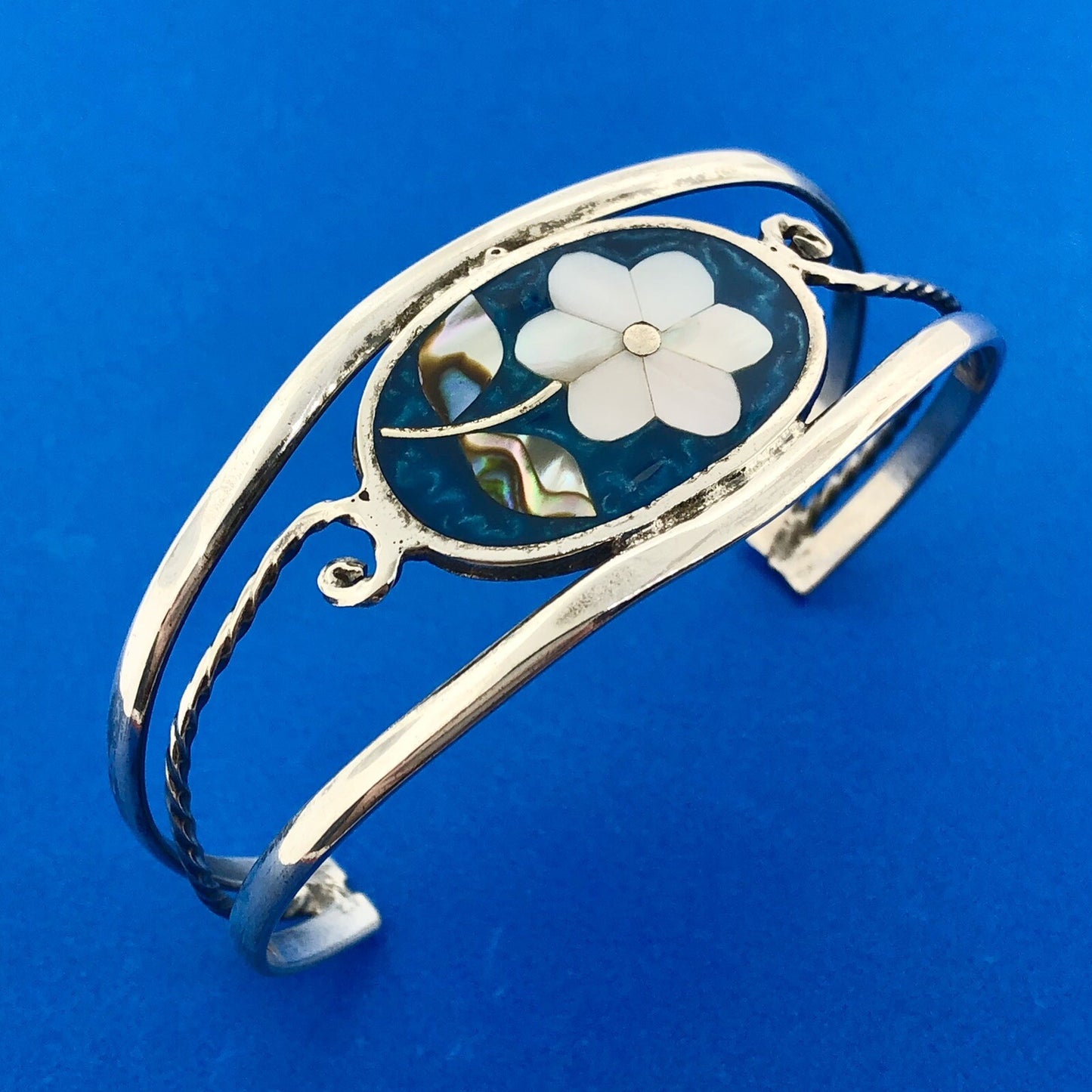 Alpaca Mexican Silver Plated Mother of Pearl Flower Inlay 6.25" Cuff Bracelet