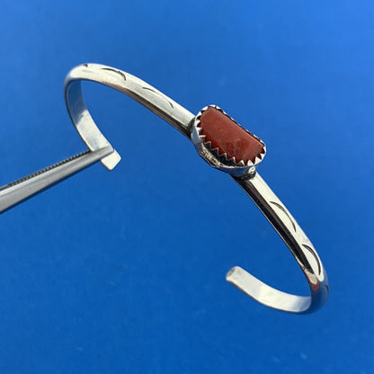 Old Pawn Native American 925 Sterling Silver Coral Child's Storyteller Bracelet