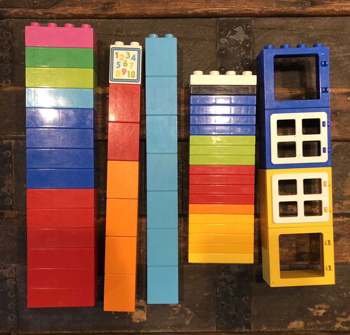 LEGO DUPLO Bricks Minifigs Cars Specialty Building Blocks 212 Piece Bulk Lot