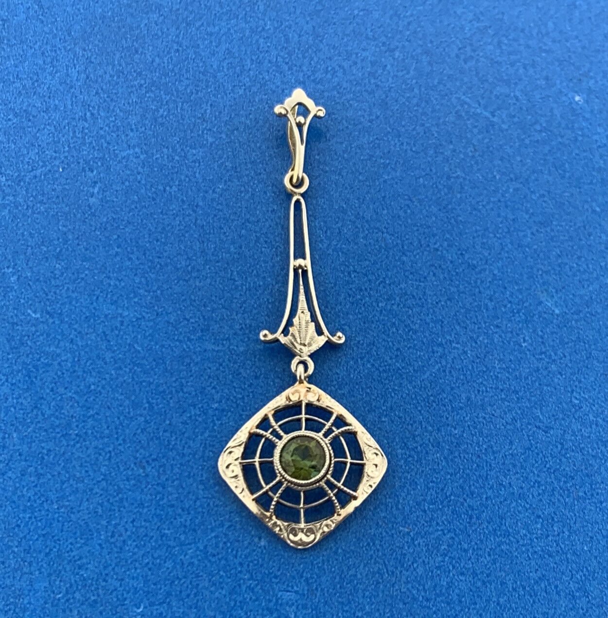 Art Deco 14K White Gold Peridot August Anniversary Filigree Scroll Drop Pendant