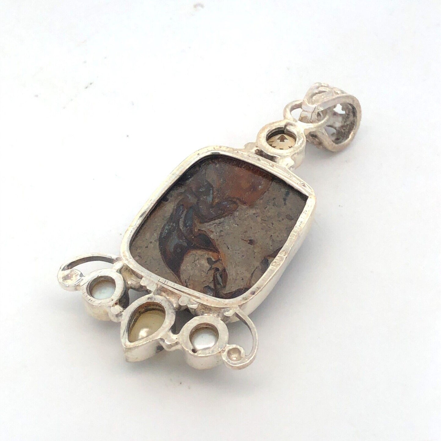 Vintage 925 Sterling Silver Grey Calsi Pearl White Amethyst Scroll Pendant