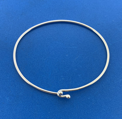 James Avery 925 Sterling Silver Polished Hook And Eye Bangle Charm Bracelet