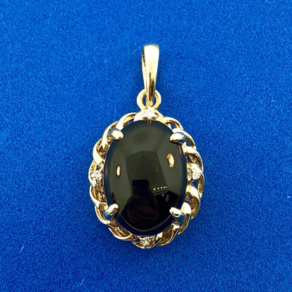 Vintage 10K Yellow Gold Black Onyx Cabochon Diamond Oval Pendant