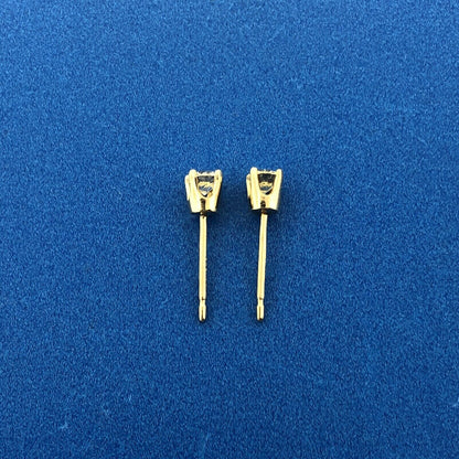 Gorgeous 14k Yellow Gold Round Cut .28 ct White Diamond Precious Stud Earrings