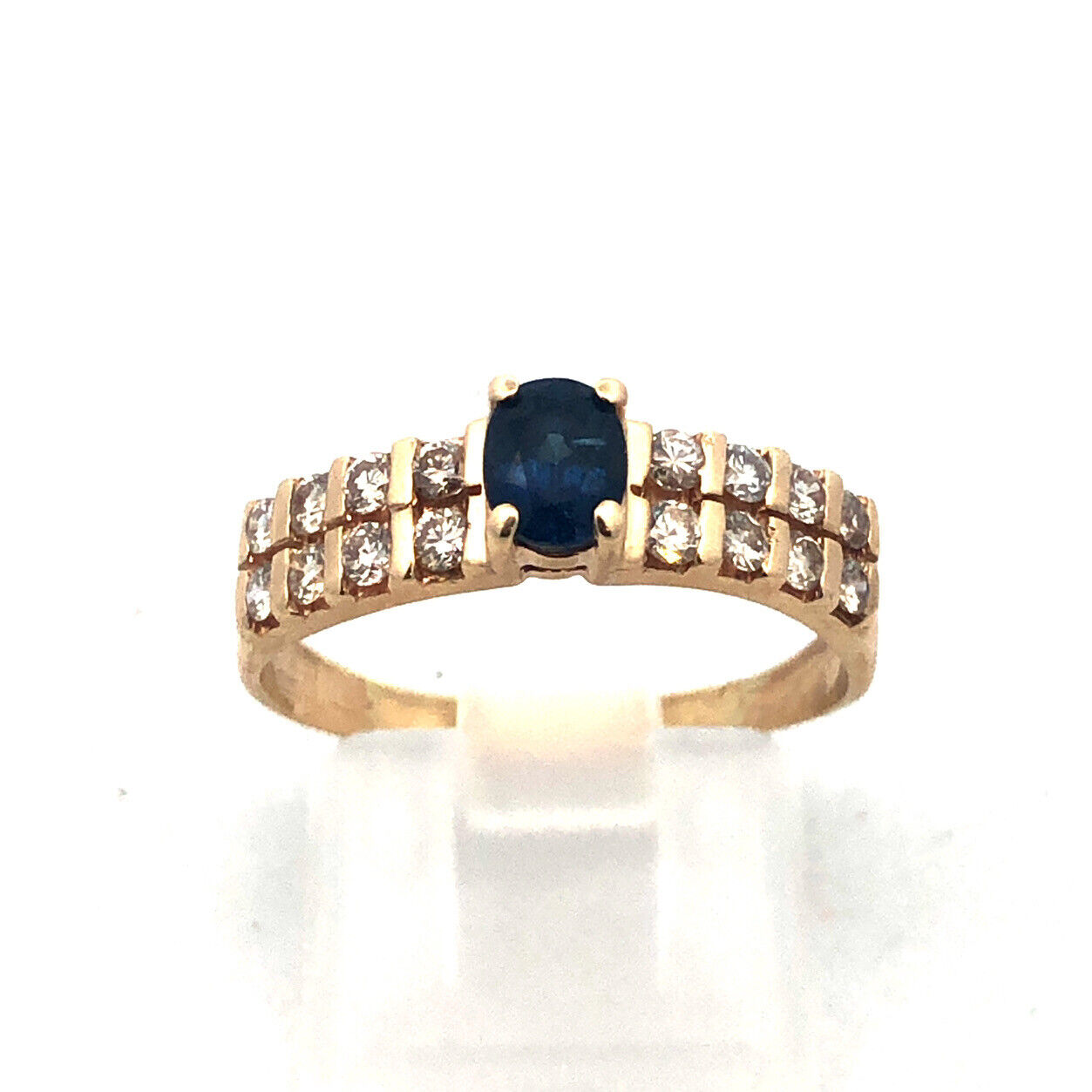 Vintage 14K Yellow Gold Oval Sapphire Diamond Accent Anniversary Ring