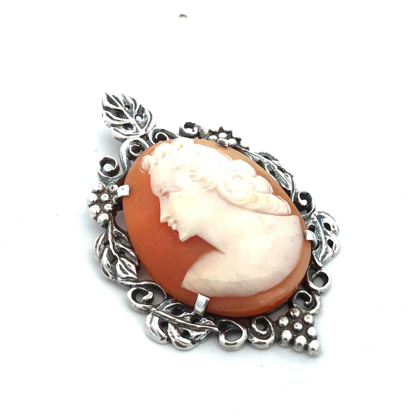 Estate Kabana 925 Sterling Silver Oval Cameo Vines And Grapes Statement Pendant