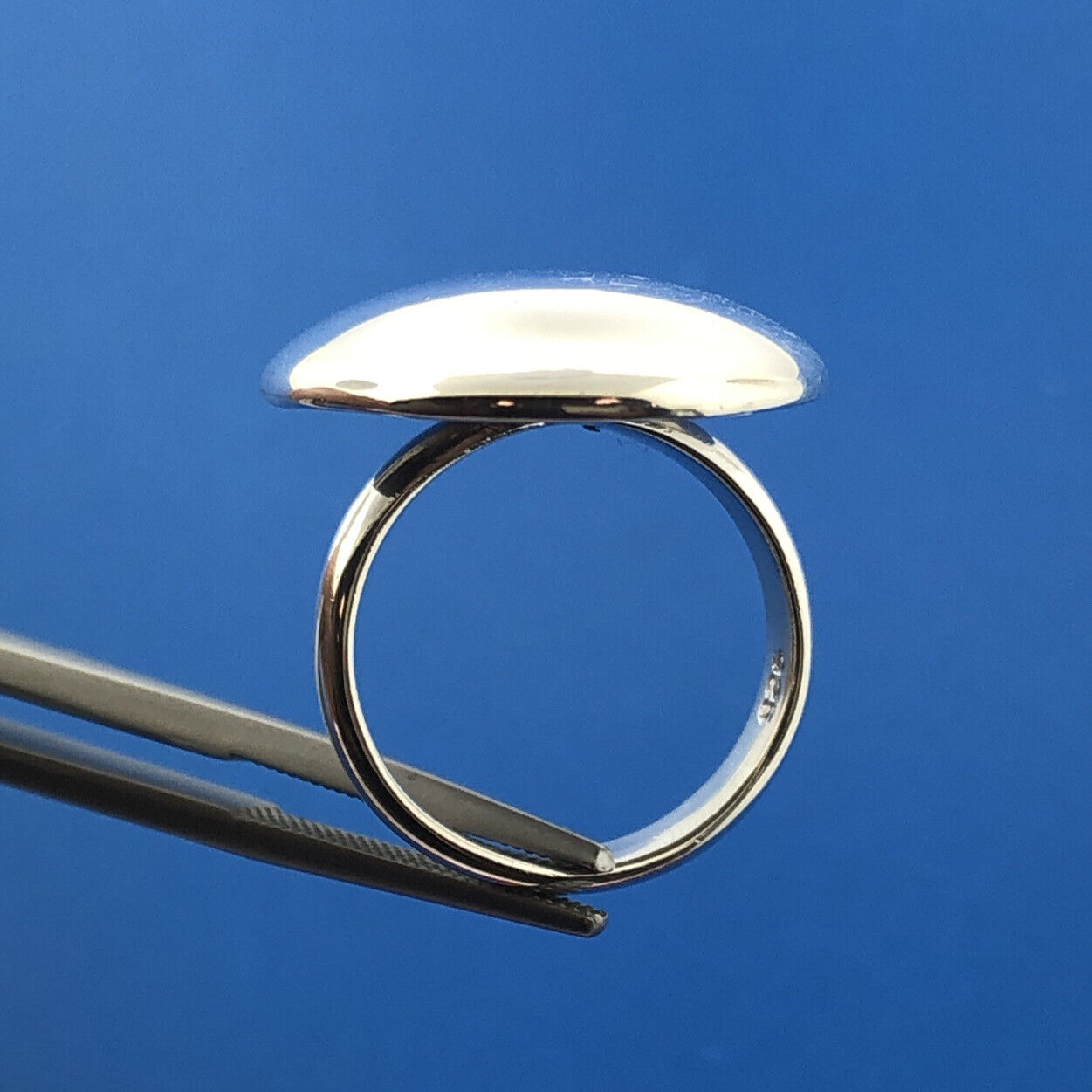 Stunning Sterling Silver 925 Smooth Oval Finger Ring Size 5.75